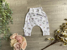 Load image into Gallery viewer, Spring blooms - Harem pants
