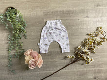 Load image into Gallery viewer, Spring blooms - Harem pants
