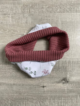 Load image into Gallery viewer, Spring Blooms - Snoods
