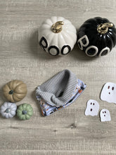 Load image into Gallery viewer, Ghost town - Snoods
