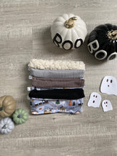 Load image into Gallery viewer, Ghost town - Snoods
