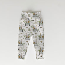 Load image into Gallery viewer, Animals On Safari - Slim Fit Leggings
